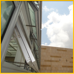 香港政府房屋協會– 油塘大本型商場